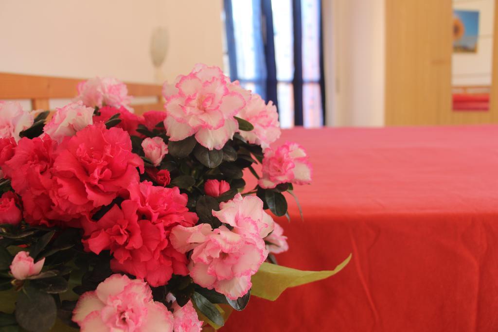 Gottardo Bed and Breakfast Monserrato Esterno foto