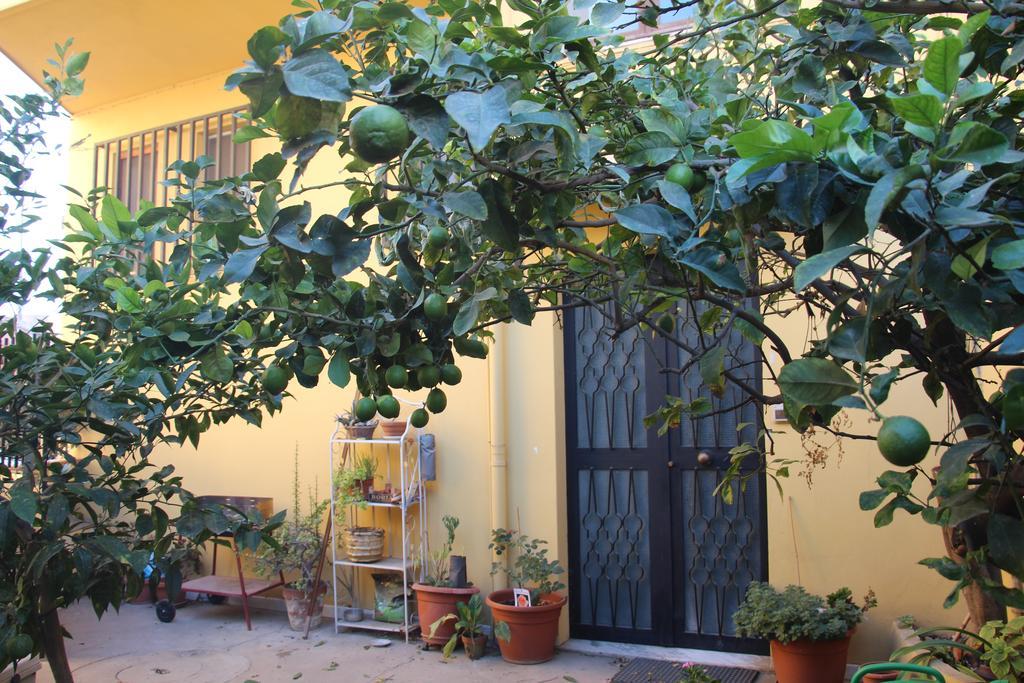 Gottardo Bed and Breakfast Monserrato Esterno foto